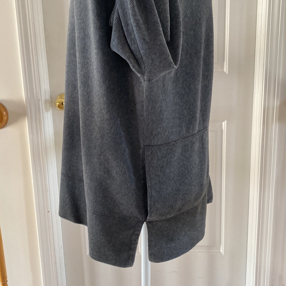 15:08- 3/$25 Bundle Only - J.Jill Velour Cardigan - Picture 6 of 16